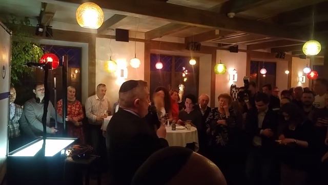 Авигдор Эскин с пламенной речью. 70 лет🔯 смотреть онлайн