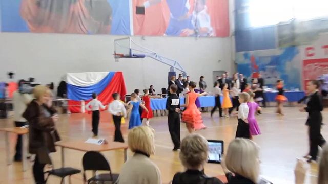 Выход на Морозовский бал смотреть онлайн