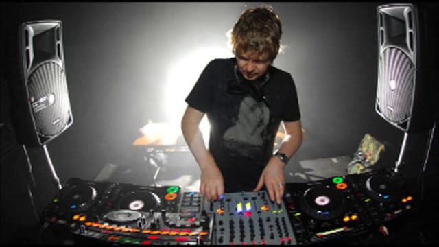 John Digweed Transitions 489 Guest Pete Moss 10 01 2014 смотреть онлайн