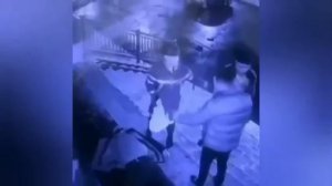 Здорового чеченца вырубил мелкий казахстанец!