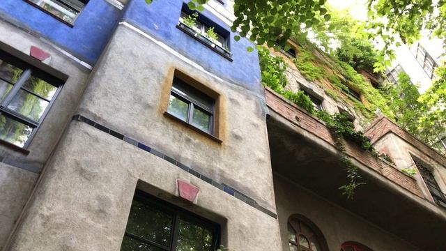 Hundertwasser House Vienna - Austria - 4K смотреть онлайн