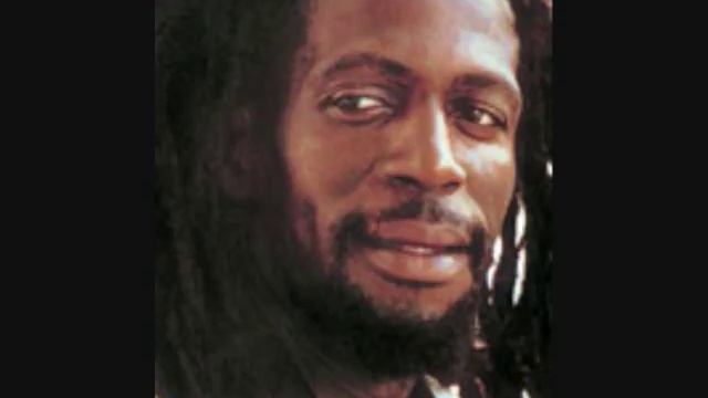 Gregory Isaacs - Cool Down The Pace смотреть онлайн