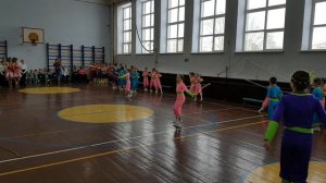 Танец со скакалками