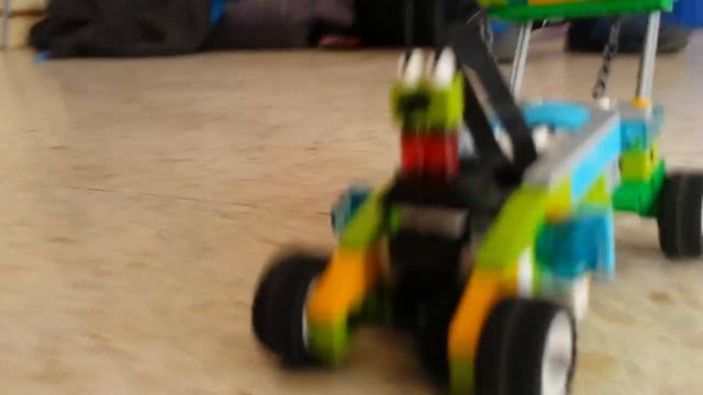 Robot Lego wedo 2.0 смотреть онлайн