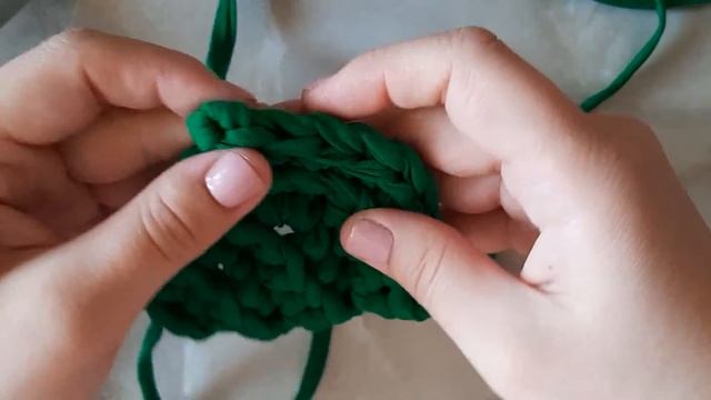Новогодний декор. Елочка крючком из трикотажной пряжи, джута, шнура смотреть онлайн