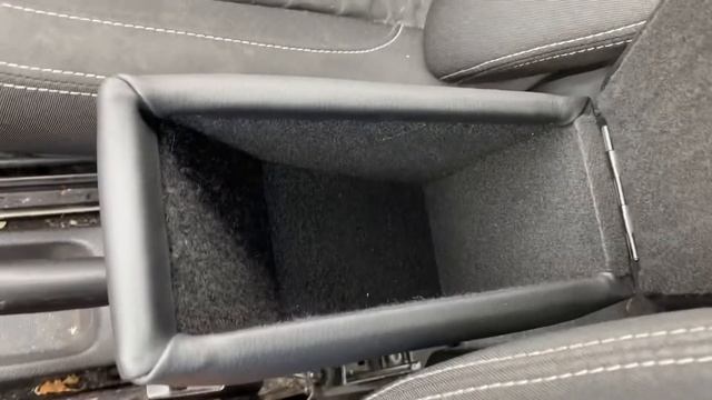 Подлокотник 2022 для Renault Logan 2014+ смотреть онлайн