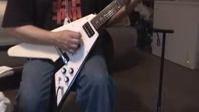 Epiphone Flying V guitar . Scorpions / COAST TO COAST intro riff Schenker смотреть онлайн