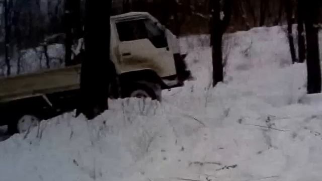 Toyota Hiace грузовик танк смотреть онлайн