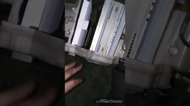 Замена фильтра салона Toyota Chaser 100 смотреть онлайн