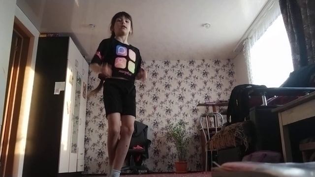 танцую танец ЯГОДА МАЛИНКА. смотреть онлайн