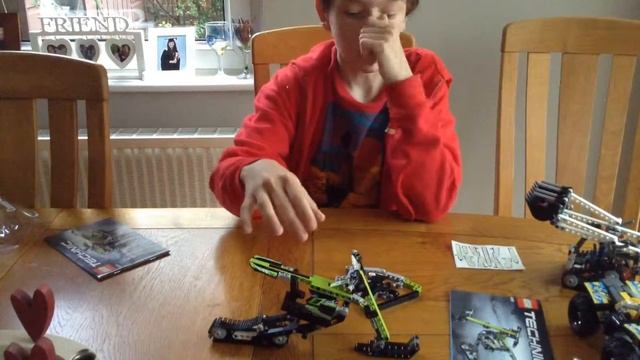 Lego Technic Snowmobile Set 42021 смотреть онлайн