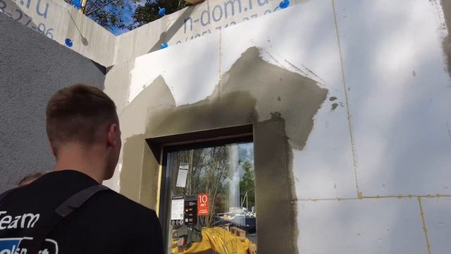 СФТК Мокрый Фасад. Как выполняется Базовый Армирующий Слой на оконных откосах. смотреть онлайн