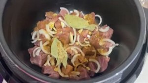 Нежное мясо с картофелем в мультиварке-скороварке ?