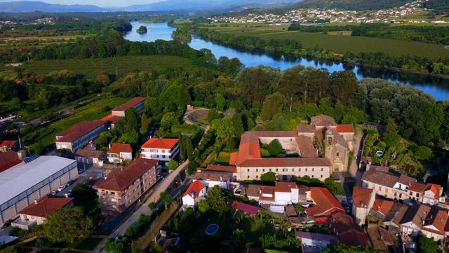 TUI 🇪🇸 Tuy Drone Aerial 4K | SPAIN España Dron смотреть онлайн