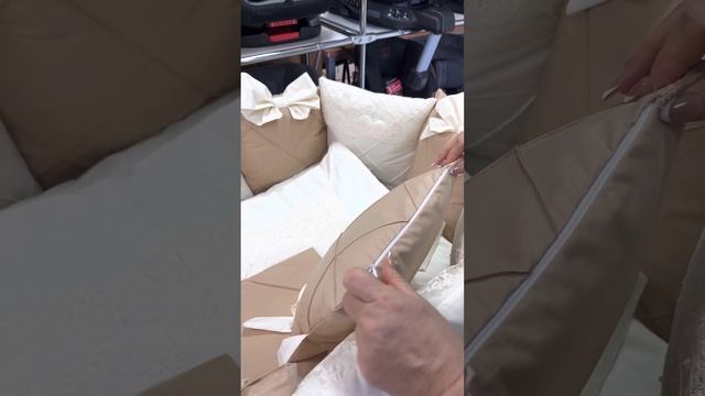 Комплект в детскую кроватку Classico от производителя Peppy смотреть онлайн