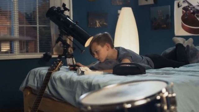 Прижать к груди... Песня на стихи Ирины Фетисовой (Mullerson). смотреть онлайн