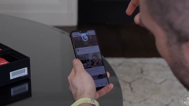 Обзор LG G8 от Mr. Mobile (русская озвучка)