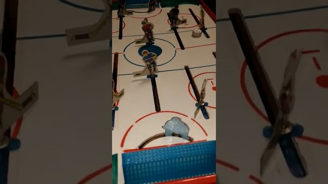Настольный хоккей. Советские игрушки. смотреть онлайн