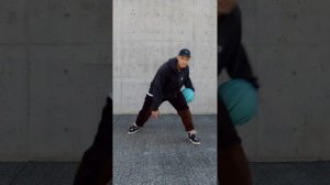 Топовый баскетбольный трюк ?? #basketball #баскетбол