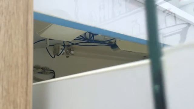 Ультрафиолетовый Шкаф смотреть онлайн