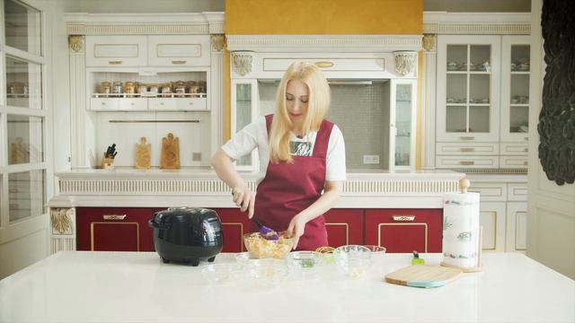 Учимся готовить. Запеканка из яиц, сыра и овощей. смотреть онлайн