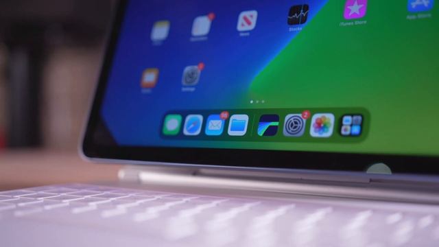 iPad Air M1 Review: Running MacOS Is Possible, but… смотреть онлайн