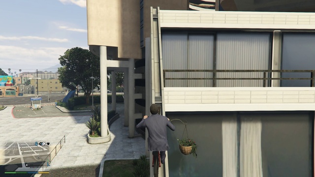 GTA V на велосипеде по стене здания