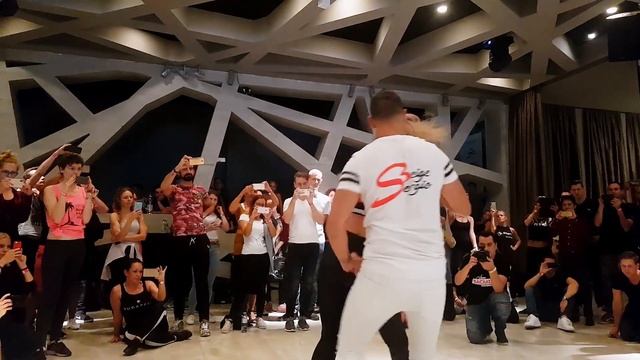 Sergio y Beige - Bachata Sensual [Ginuwine - Pony (Bachata remix] @ ViennaBachataCongress смотреть онлайн