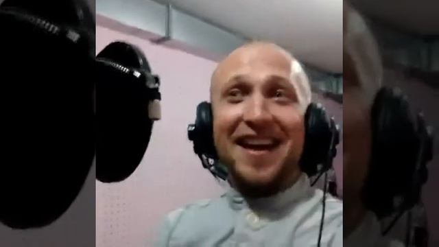 Я играю на балалайке. Это самый русский инструмент. смотреть онлайн