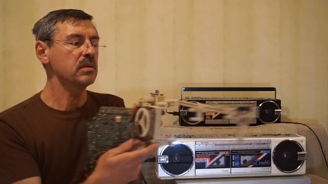 Sharp QT-77. Тонкий и звонкий смотреть онлайн