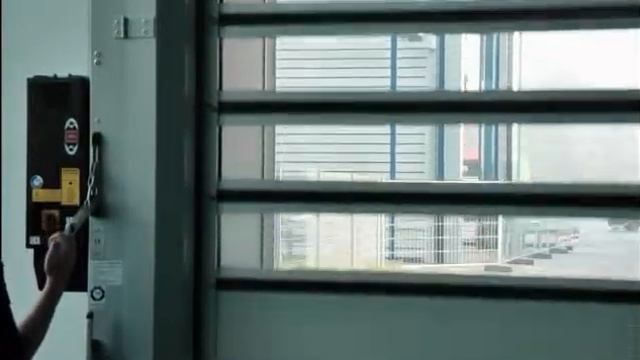 Emergency opening 1 смотреть онлайн