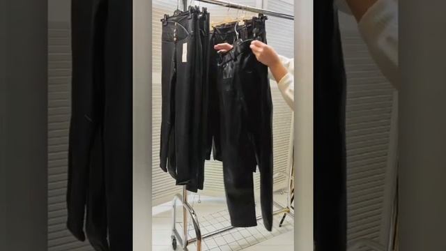 Брюки мом эко кожа смотреть онлайн