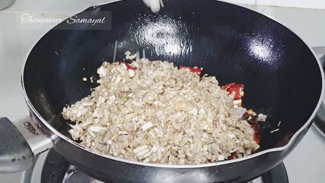 Vazhaipoo poriyal recipe in Tamil |வாழைப்பூ பொரியல் | banana flower poriyal смотреть онлайн