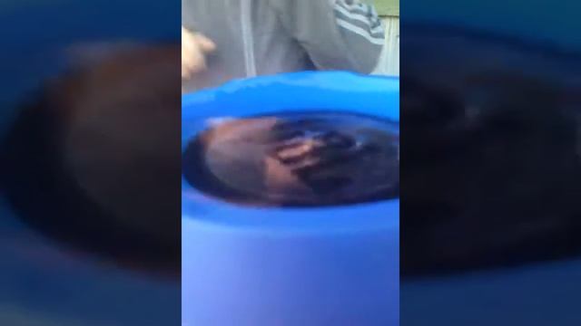 Водой непраницаемая колонка UBL смотреть онлайн