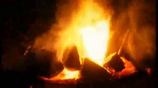 Клён ты мой опавший... У костра в Красноярске смотреть онлайн