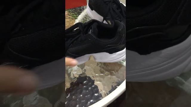 REVIEW LENGKAP! ADIDAS FALCON BLACK WHITE BRAND NEW WITH BOX ORIGINAL MADE IN INDONESIA! смотреть онлайн