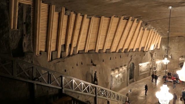 The Underground Kingdom: Exploring the Wieliczka Salt Mine смотреть онлайн