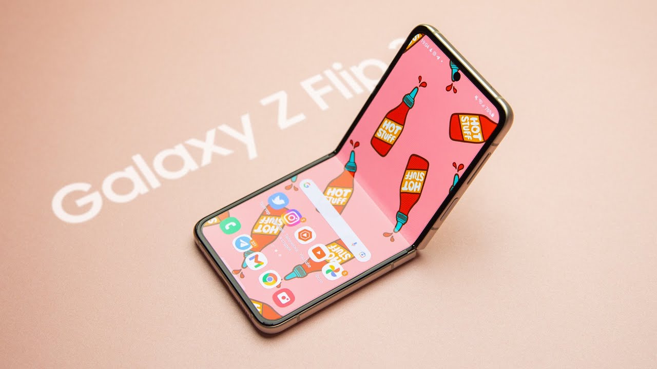 30 дней с Galaxy Z Flip 3 - гибкая альтернатива для iPhone 13 смотреть онлайн