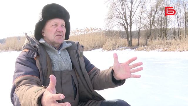Спасатели напомнили рыбакам о правилах безопаснoсти при выхoде на лёд смотреть онлайн