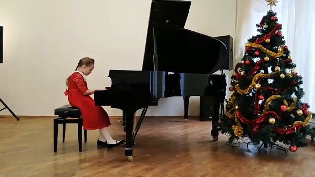 играет Акимова Алиса. МБУДО ЦДМШ г. Саратов.  Д. Першетти. 