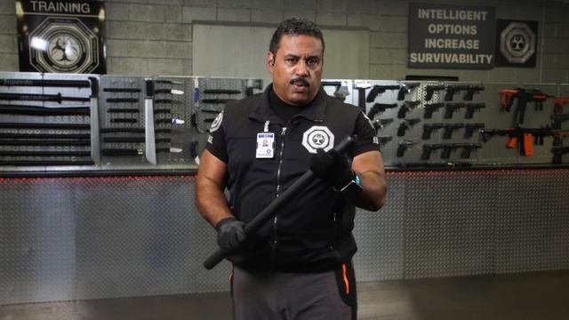 Tactical baton training for self defense / survival смотреть онлайн