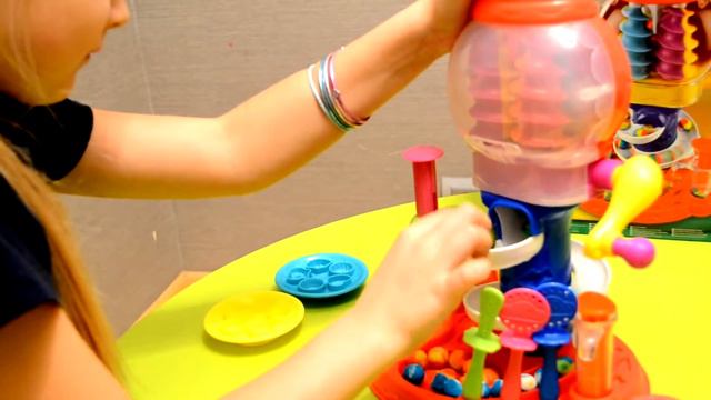 Play-Doh Sweet Shoppe candy cyclone | плей до сладкая фабрика конфет циклон шарики цветные смотреть онлайн