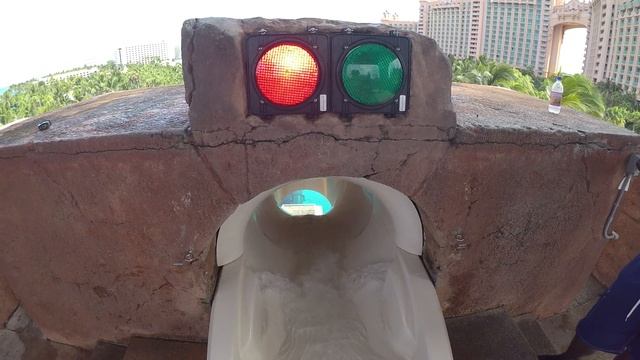 Leap Of Faith Waterslide - Atlantis Resort on Paradise Island, Bahama's смотреть онлайн