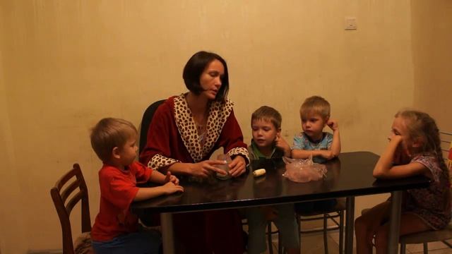 Простой способ избавиться от мух на кухне. смотреть онлайн