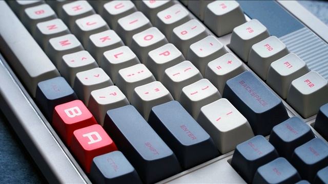 8BitDo Retro Keyboard review: Fun and functional смотреть онлайн