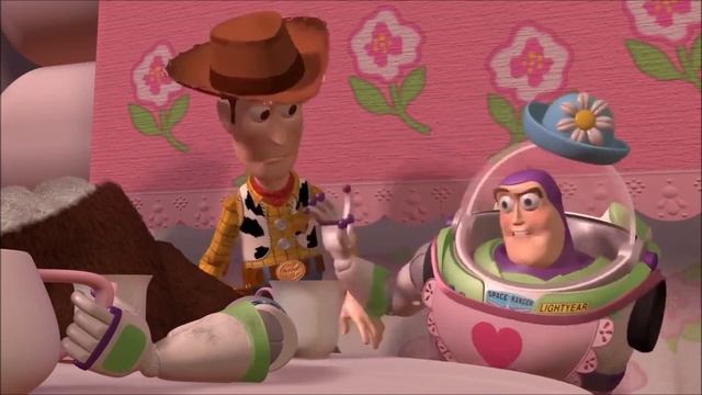 Toy story Buzz as Mrs Nesbitt смотреть онлайн