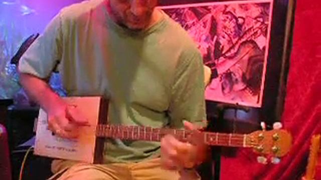 Cigar Box with Piezo Pickup-plugged in with Roger Wendover from Artisan Guitarwerks смотреть онлайн