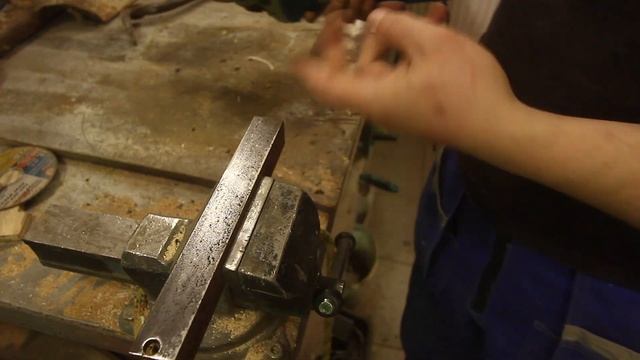 НИКОГДА не ВЫБРАСЫВАЙ лепестковые диски от болгарки. ДВЕ отличные идеи своими руками! смотреть онлайн