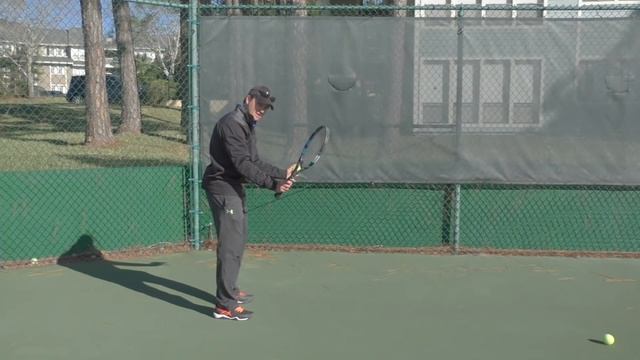 Tennis Tip: Fewer Errors With Better Contact смотреть онлайн