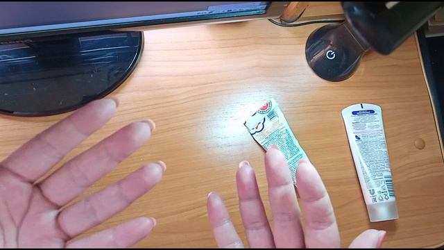 Зачем мажу руки жирным кремом перед компьютером смотреть онлайн